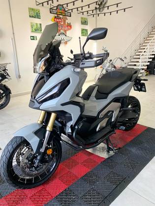 HONDA X-ADV 